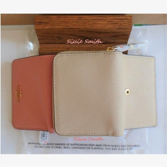 NWT Coach Candy Pink Small Trifold Wallet in Colorblock - Picture 4 of 9
